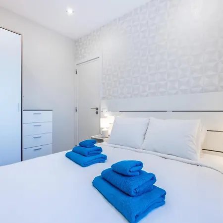 Torri Apartment *